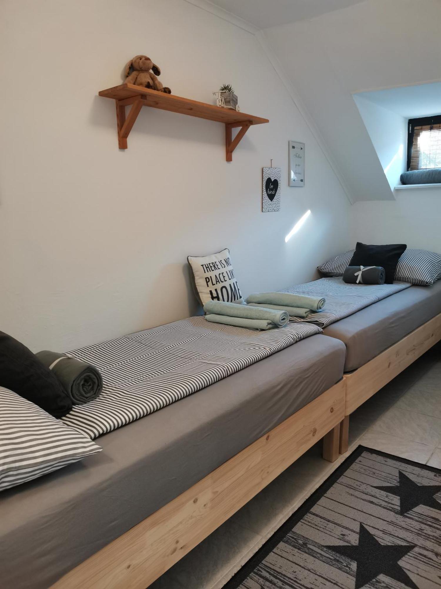 Apartman Rose Eger Exterior photo